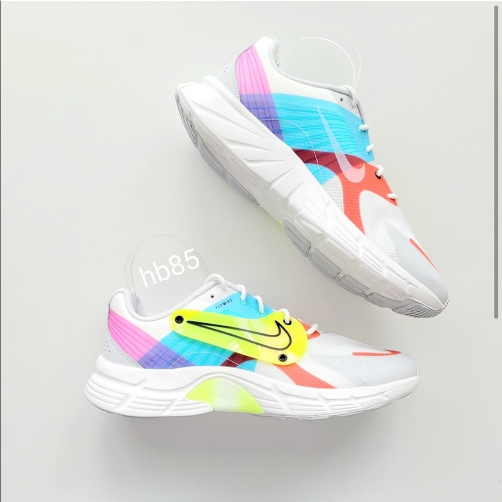 Nike Alphina 5000 Summit White/Black/Volt Women's 12